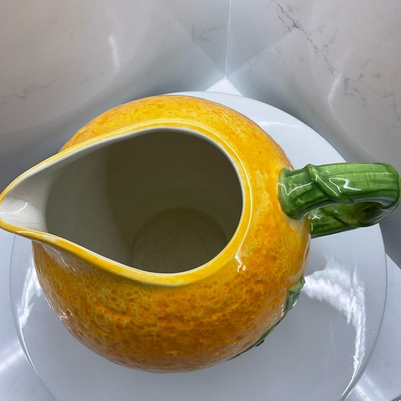 Vintage Orange shaped ceramic pitcher with ladybug - Picture 6 of 9